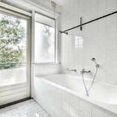 E BATHTUB